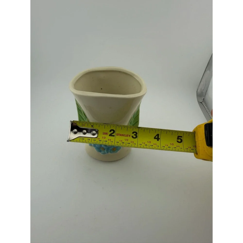 Vintage USA Ceramic Vase Blue Flowers Green Leaves Cream‎